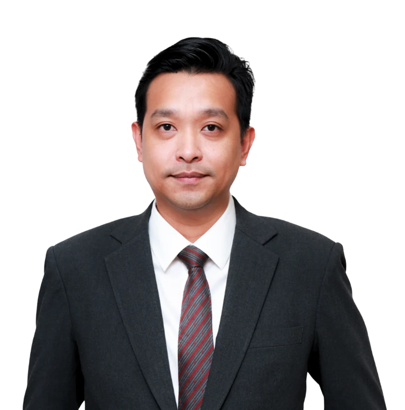 นายนพคุณ ตั้งพานิชวงศ์